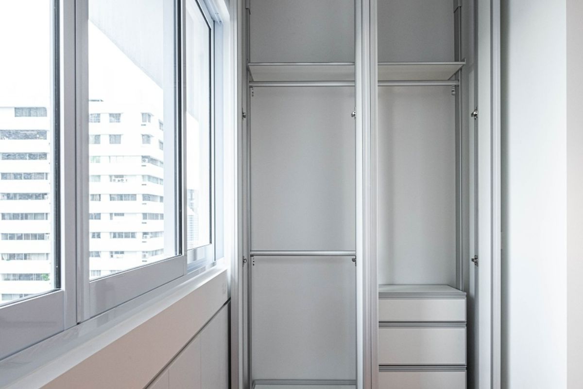 How to Buy the Right Wardrobe System in Singapore for Your Needs