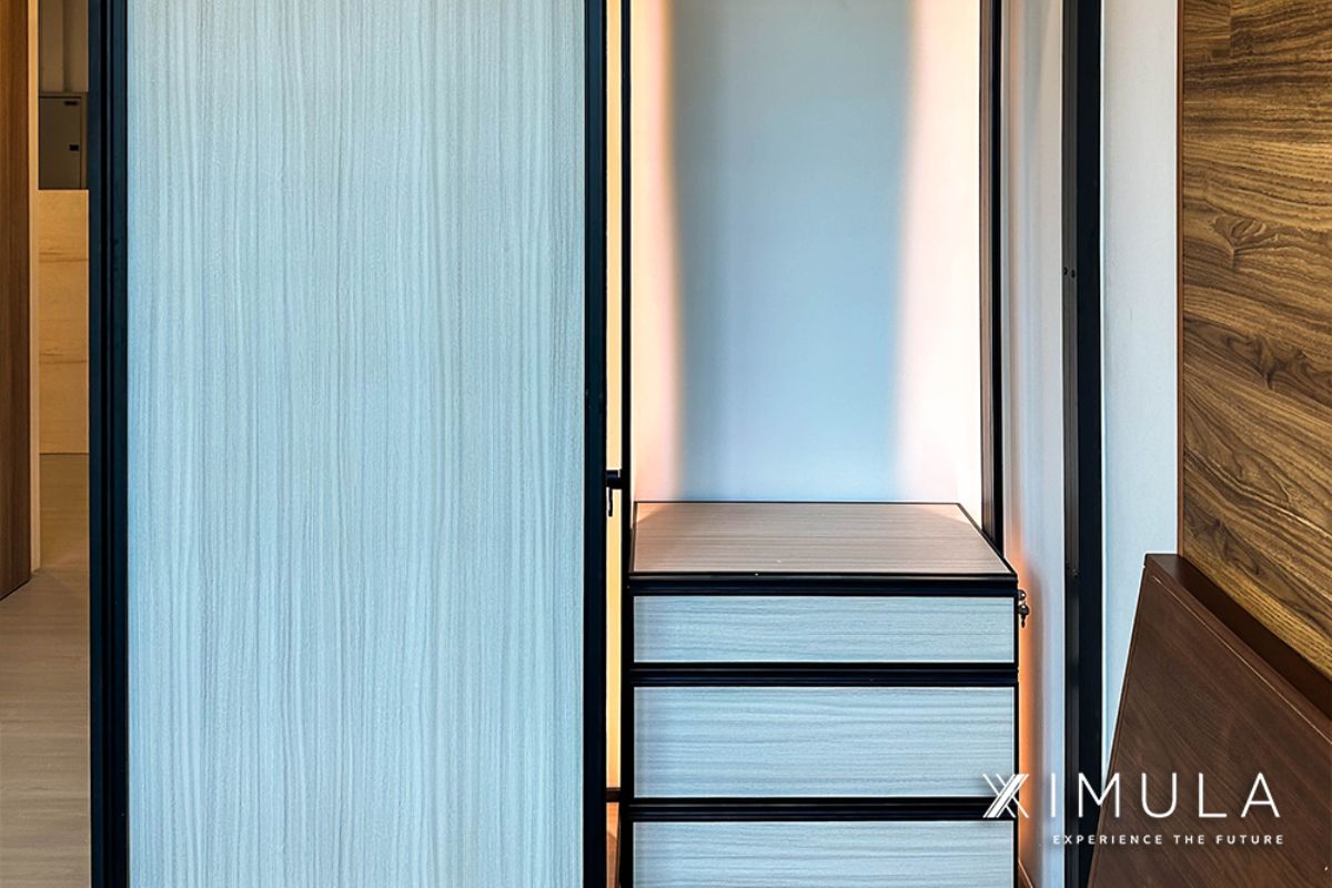 5 Signs It's Time to Replace Your Wardrobe